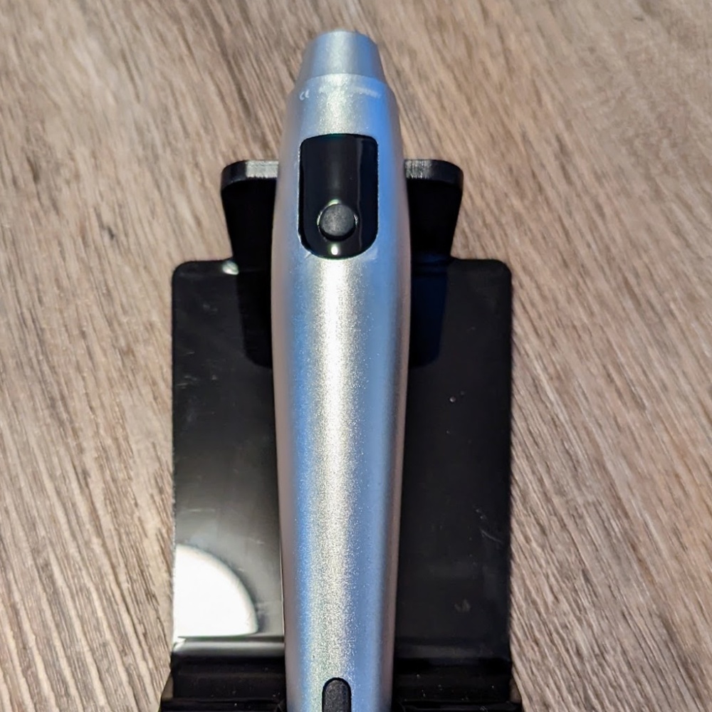 SOLD --- NWT - NEW PlasmaPen Louise Walsh 'Platinum' Fibroblast Device  - Silver - Picture 8 of 16